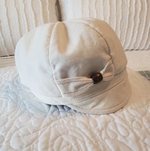 Womens Newsboy Hat BNWOT Cute Fall Hat Cream